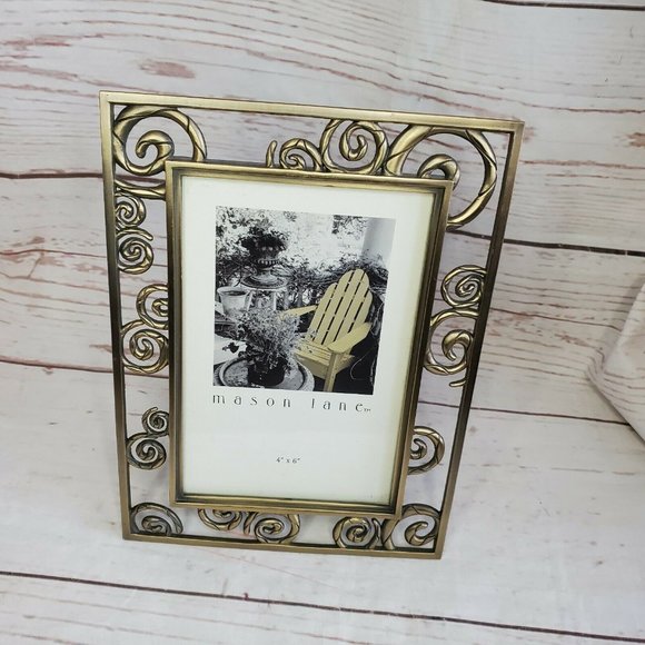 Mason Lane 4x6 Embossed Spiral Metal Bronze Frame - Picture 1 of 8